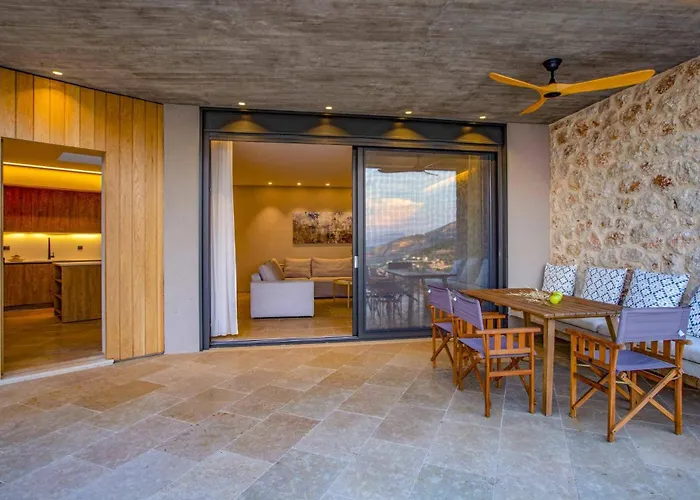 Lavender Bloom By Villa